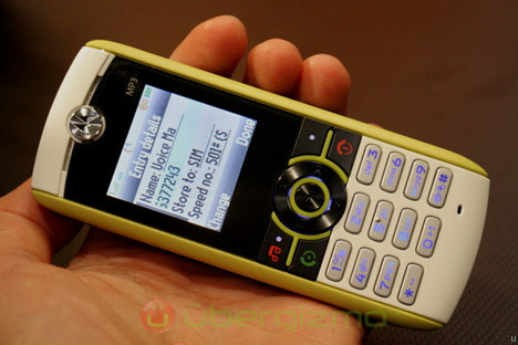 MOTO W233 - Téléphone Ecologique
