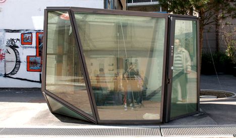 WC Public Transparent A Lausanne