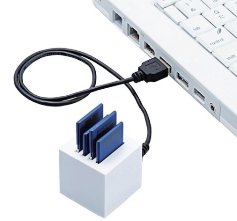 Design: lecteur de carte SD minimaliste